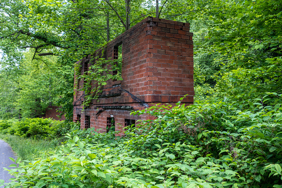 Remains of a "brick" house in Derby, VA
